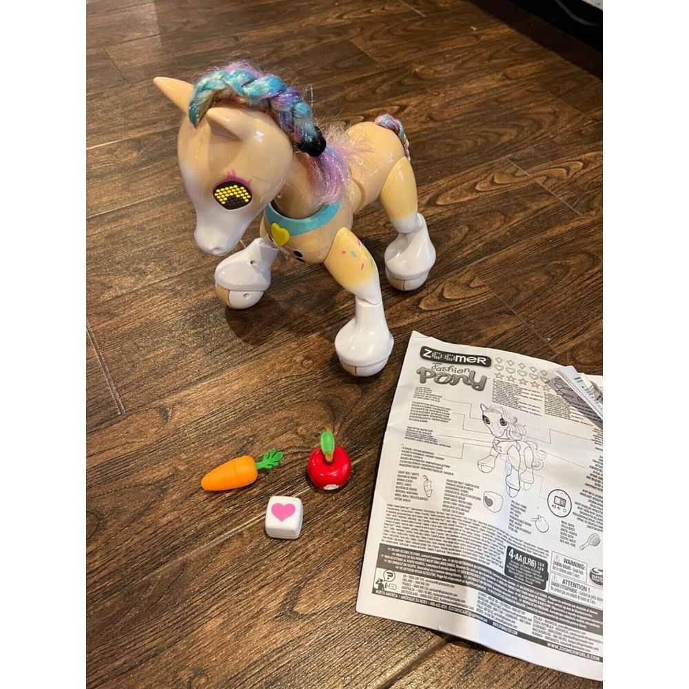 Zoomer Show Pony Lights Sounds Interactive Movement Rainbow Mane Toy Spin Master